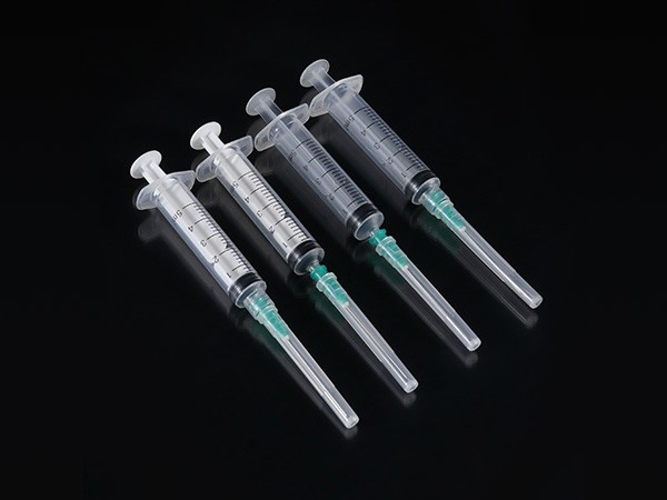 Шприц одноразовий Luer Slip трьохкомпонентний 5 мл з голкою 21G x 1 1/2’’(0,8х39 мм)